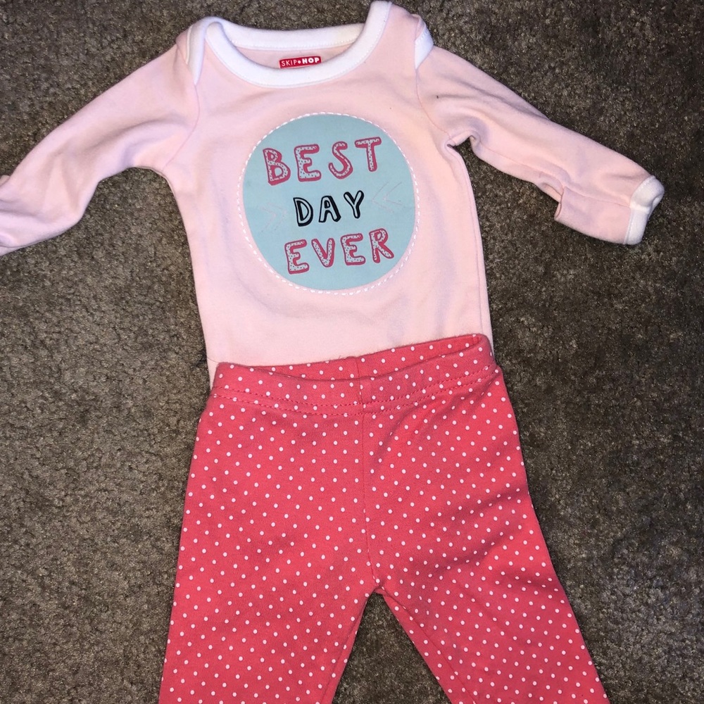 Long sleeve onesie with matching pant